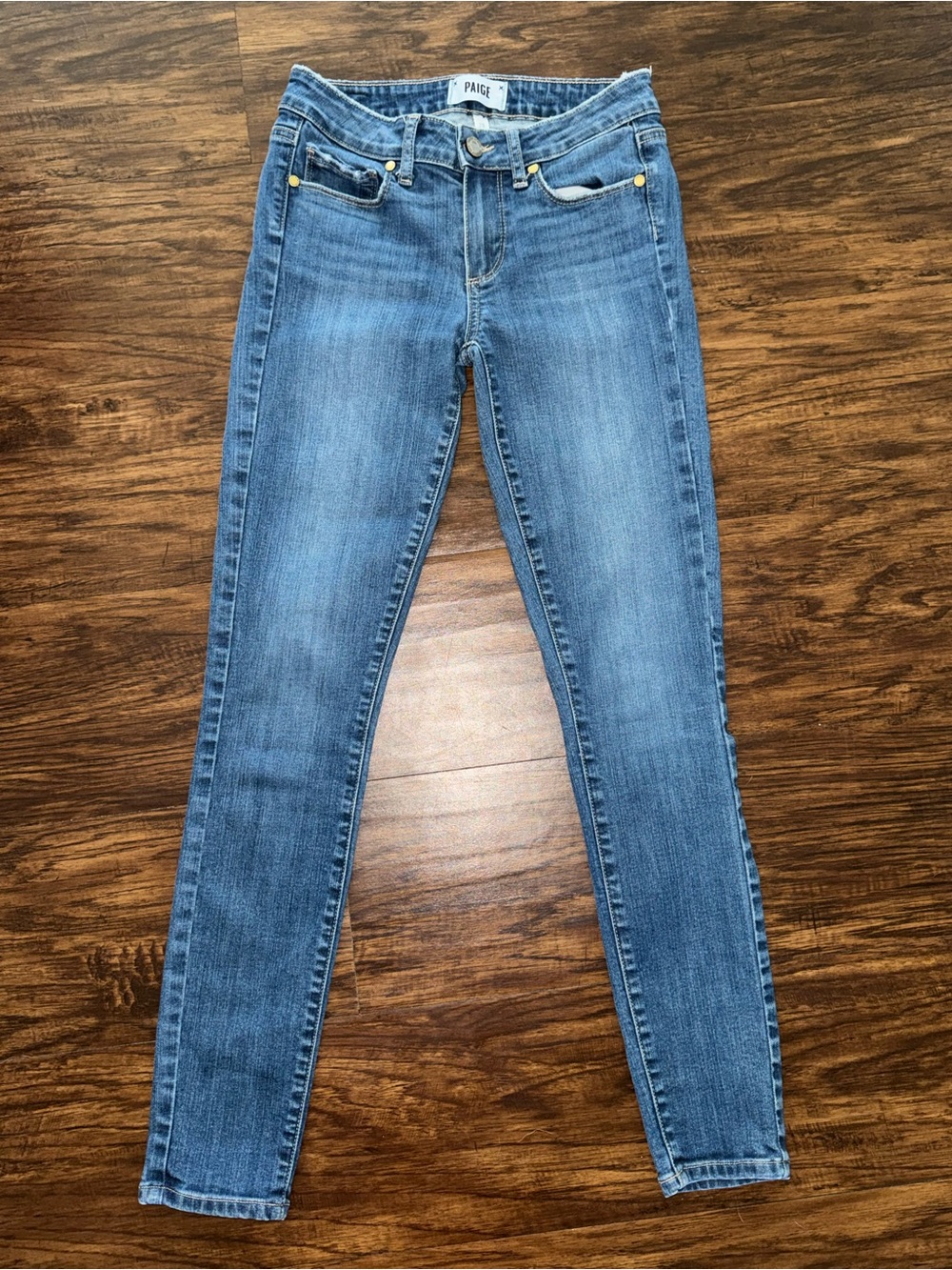 PAIGE Skinny Jeans in Medium Blue Wash